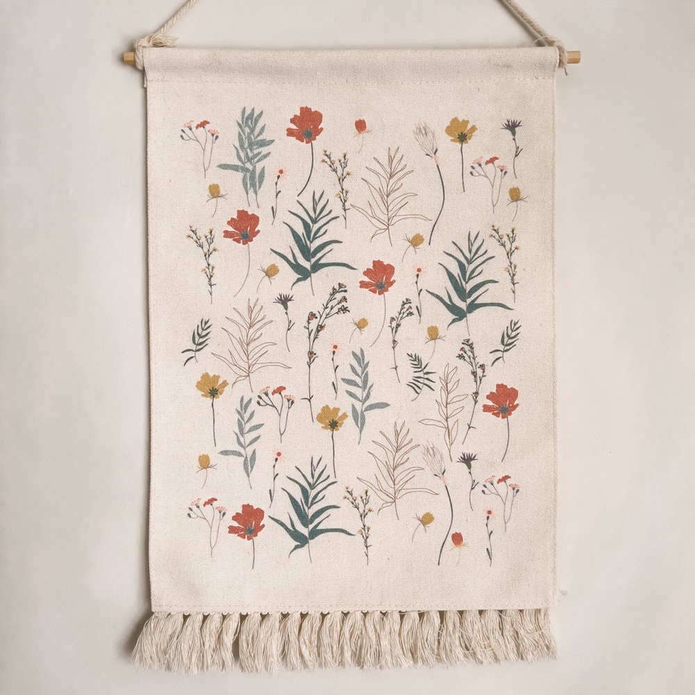 Floral printed woven banner wall art🌿🌸
